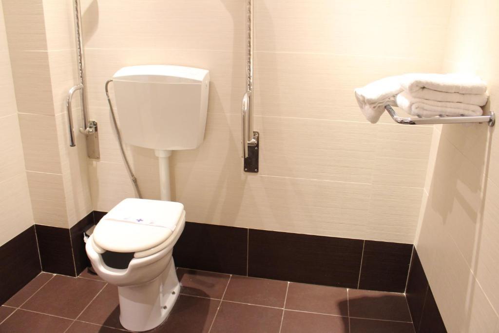 Hotel Ciutat D'อัมโบสตา ภายนอก รูปภาพ