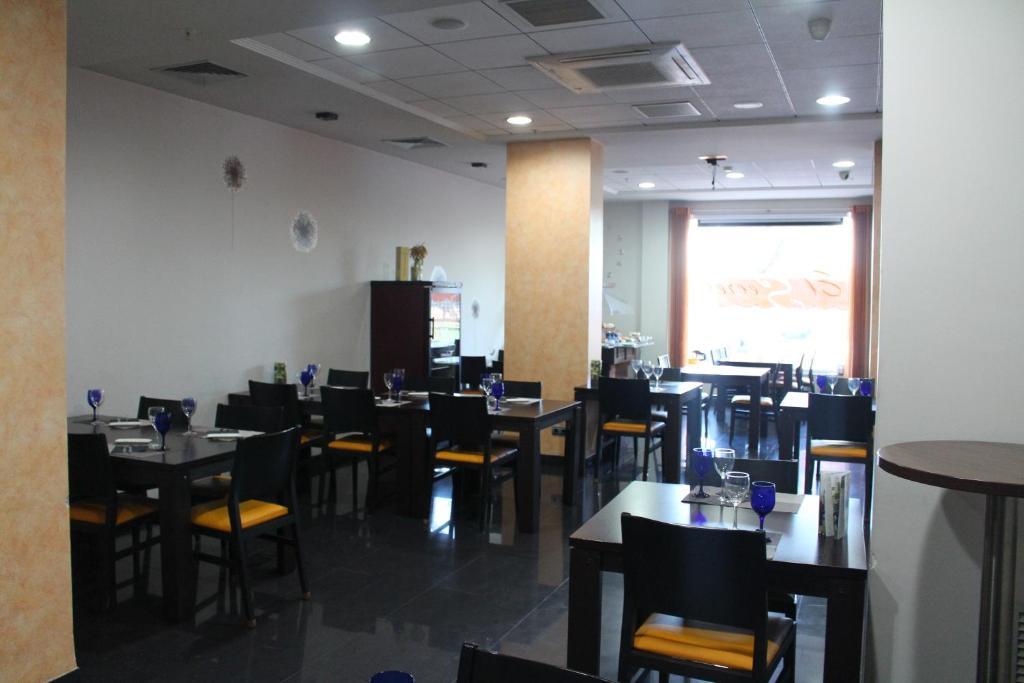 Hotel Ciutat D'อัมโบสตา ภายนอก รูปภาพ