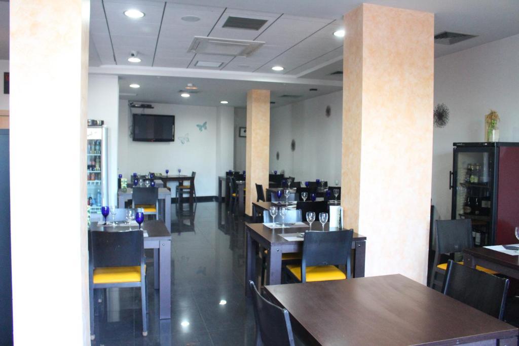 Hotel Ciutat D'อัมโบสตา ภายนอก รูปภาพ